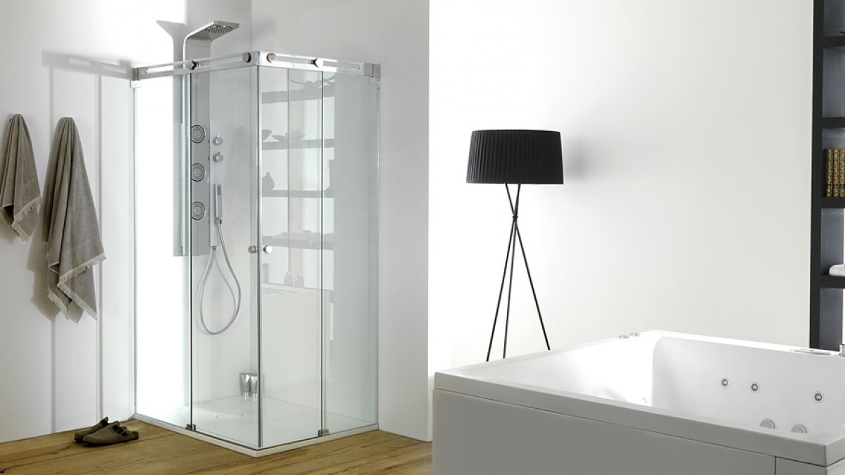 Customize your bathroom with Systempool shower screens