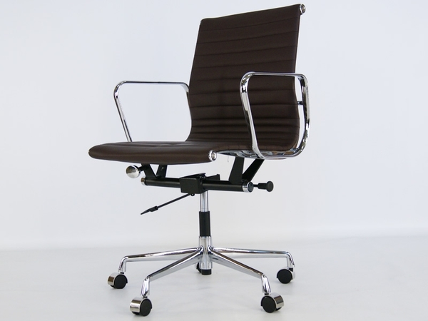 Eames chair Alu EA117 - Dark brown