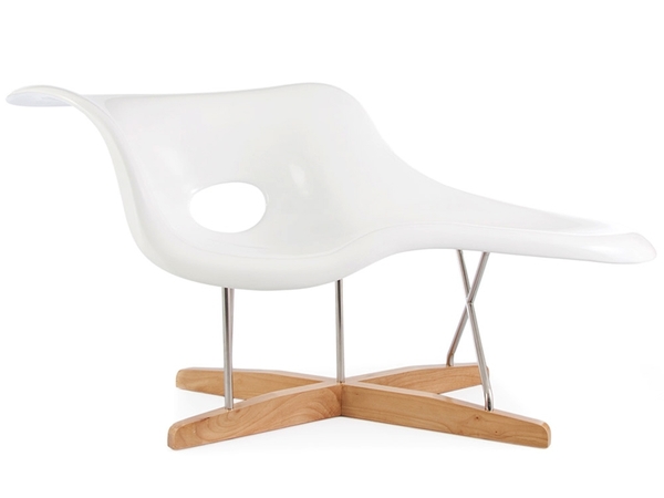 Eames La Chaise - White