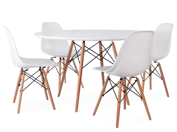 Eames table WDW and 4 chairs