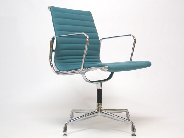 Visitor chair EA108 - Blue